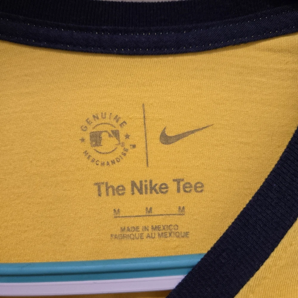 Nike Milwaukee Brewers The Nike Tee Women's 3/4 Sleeve - Size M